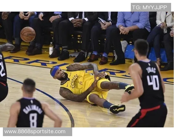 文班将在不敌勇士后2至3周内重新评估伤情恢复情况 文班将在不敌勇士后2至3周内重新评估伤情恢复情况