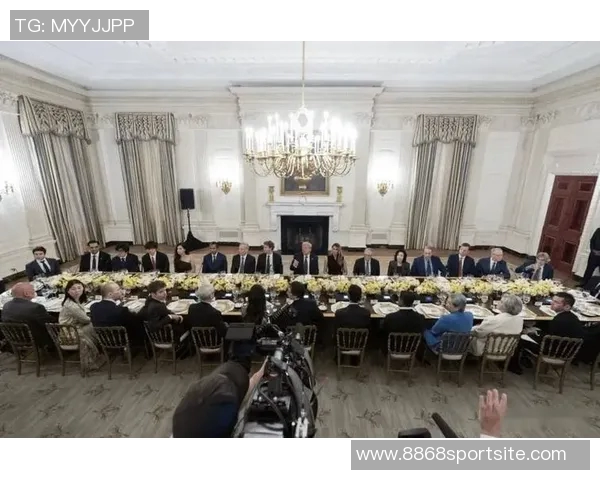 北京时间明晨1点特朗普将在白宫会见C罗引发全球关注 北京时间明晨1点特朗普将在白宫会见C罗引发全球关注