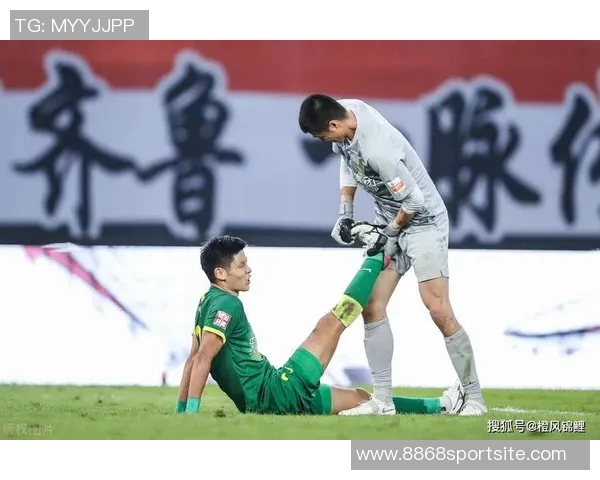 禁区争议判罚引热议媒体人称刘浩帆动作仅是轻碰沈寅豪 禁区争议判罚引热议媒体人称刘浩帆动作仅是轻碰沈寅豪