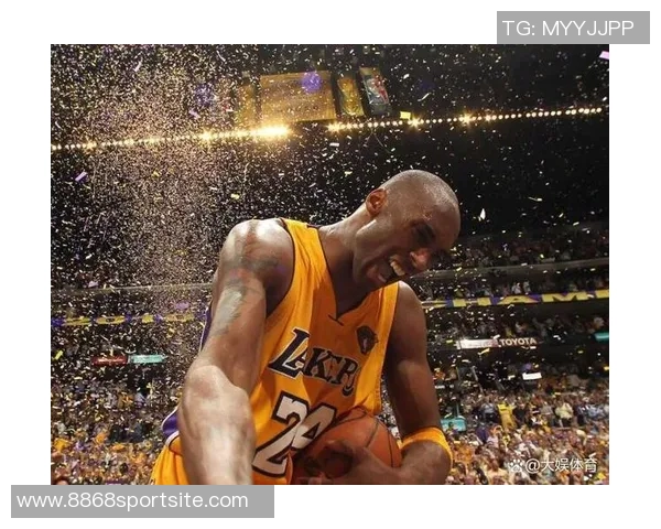 里夫斯砍下50分10板5助成湖人队史第三人上一个成就者为科比