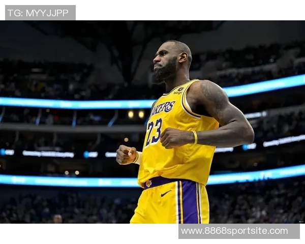 詹姆斯展望新赛季强调开拓者与爵士的潜力与悬念